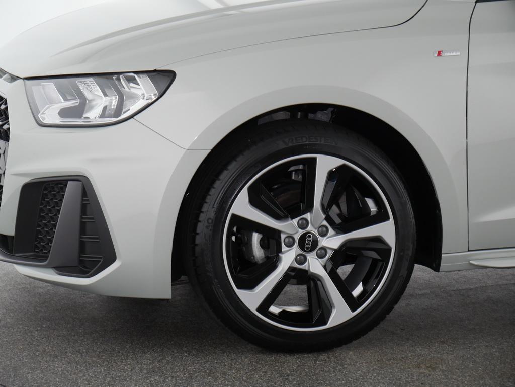 Audi A1 Sportback S line 25 TFSI Virtual Cockpit 