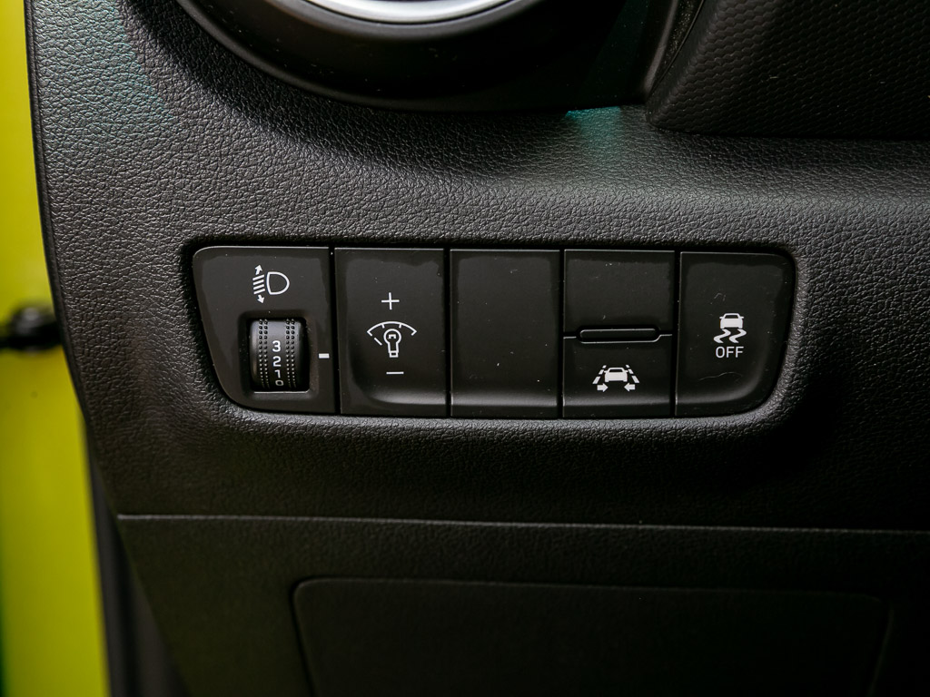 Hyundai Kona 2WD Trend -Navi-Apple CarPlay-Android Auto-Klimaau 