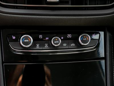 Opel Grandland Elegance -Navi-LED-El. Heckklappe-Sitzheiz-Lenkrad 