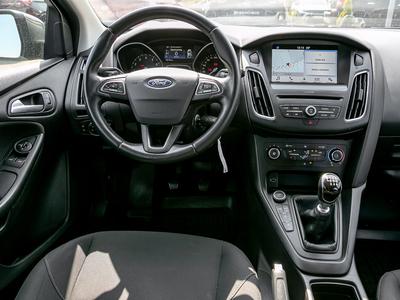 Ford Focus Turnier Cool & Connect -Navi-Apple CarPlay-Android 