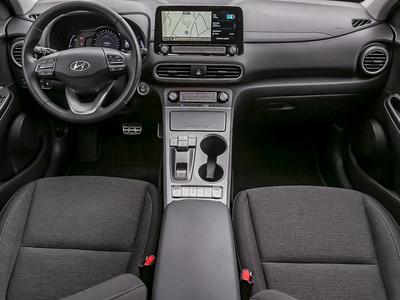 Hyundai Kona 2WD Elektro Advantage Navi  Klimaautom Rückfahrkam 