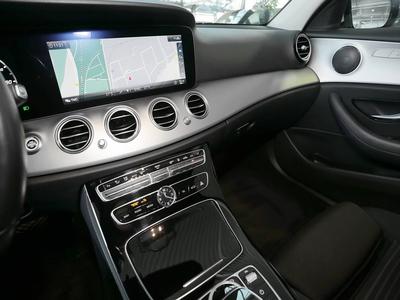 Mercedes-Benz E 300 T de Avantgarde Comand+360°+LED+HUD+Totwi 