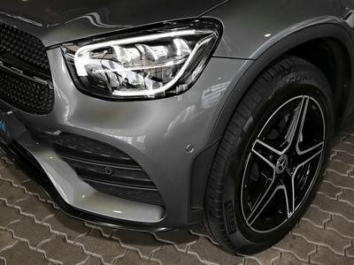 Mercedes-Benz GLC 300 e 4M AMG RüKam+Smartph.+LED+19+Night 