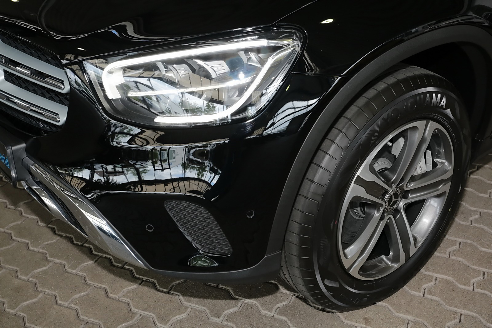 Mercedes-Benz GLC 300 e 4M AHK+MBUX+RüKam+LED+Tempo+Keyless 