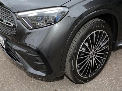 Mercedes-Benz GLC 300 4M AMG Night+MBUX+360°+DIG-LED+Pano+AHK 