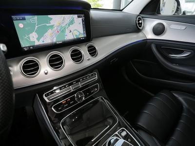 Mercedes-Benz E 400 4M Limousine Exclusive RüKam+LED+Sitzheizu 