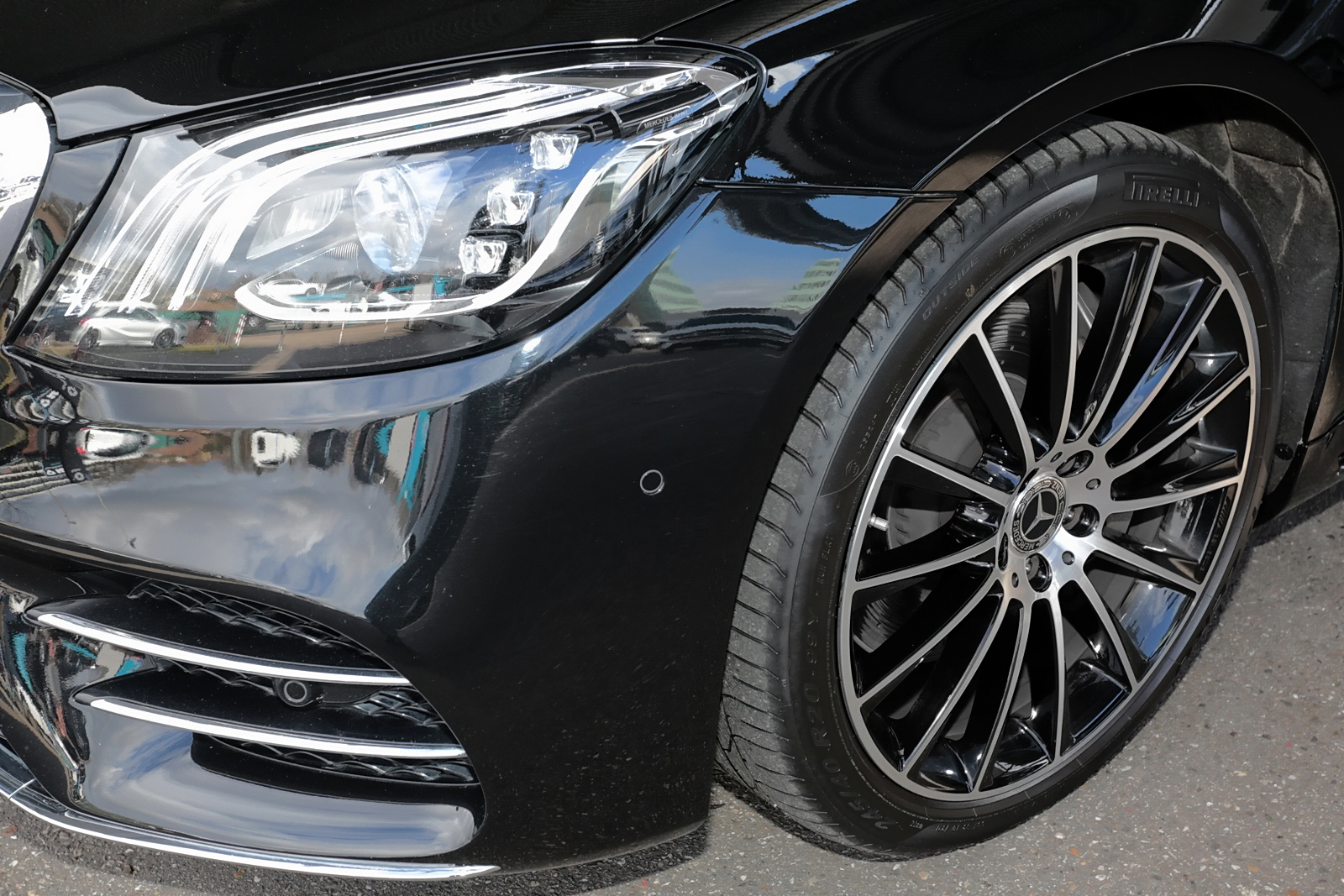 Mercedes-Benz S 400 d 4M AMG COMAND+360°+M-LED+ HUD+20 