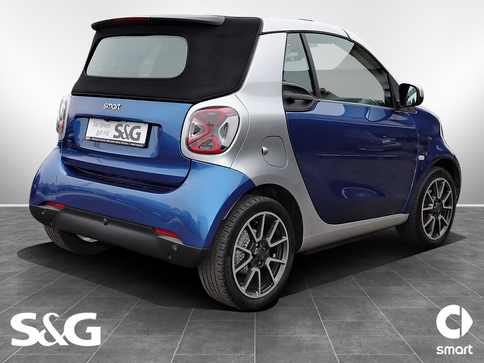 Smart ForTwo EQ cabrio TEMPOMAT+22KW BOARDLADER+KAMERA 