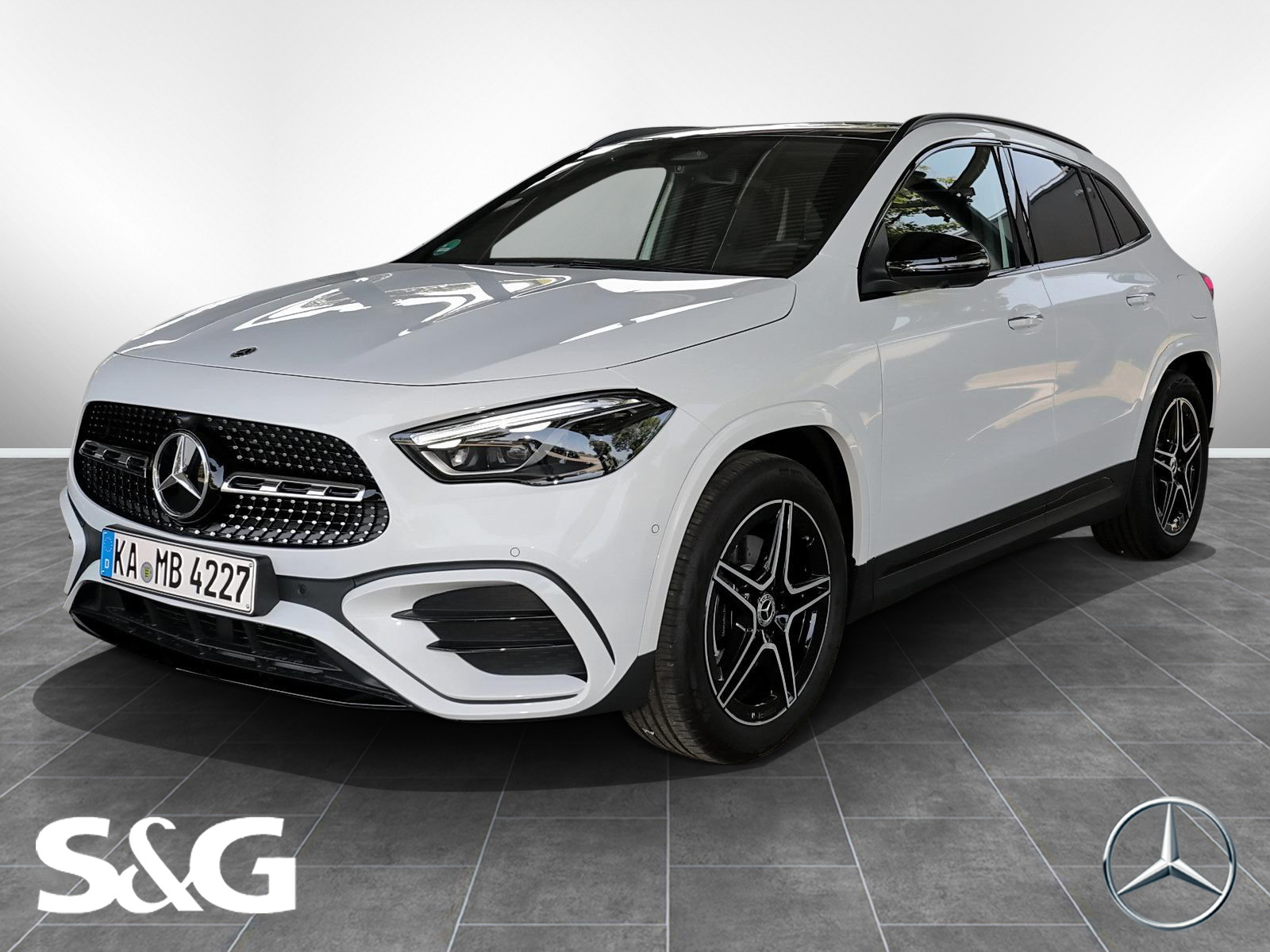 Mercedes-Benz GLA 200 AMG Night+MBUX+360°+M-LED+Pano+AHK+Totwi 