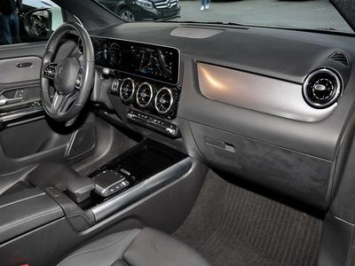 Mercedes-Benz GLA 200 d 4MATIC Progressive Pano+LED+20+MBUX 