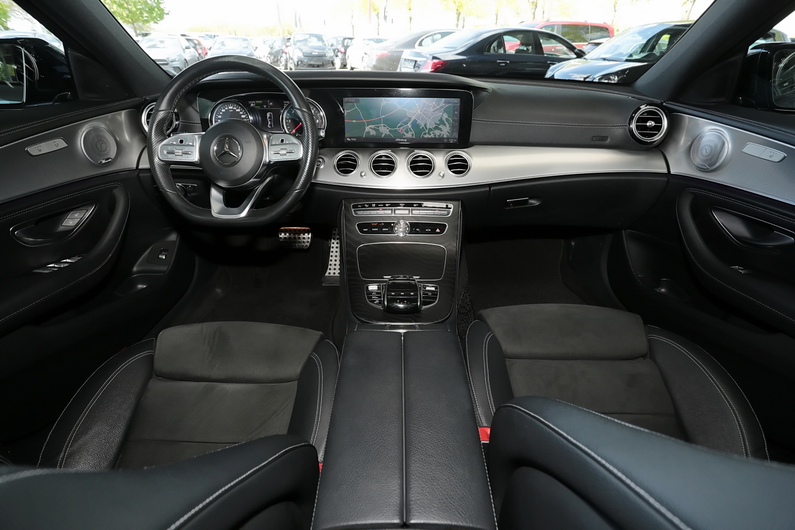 Mercedes-Benz E 300 de Limousine AMG Distro+Pano+Business+Spur 