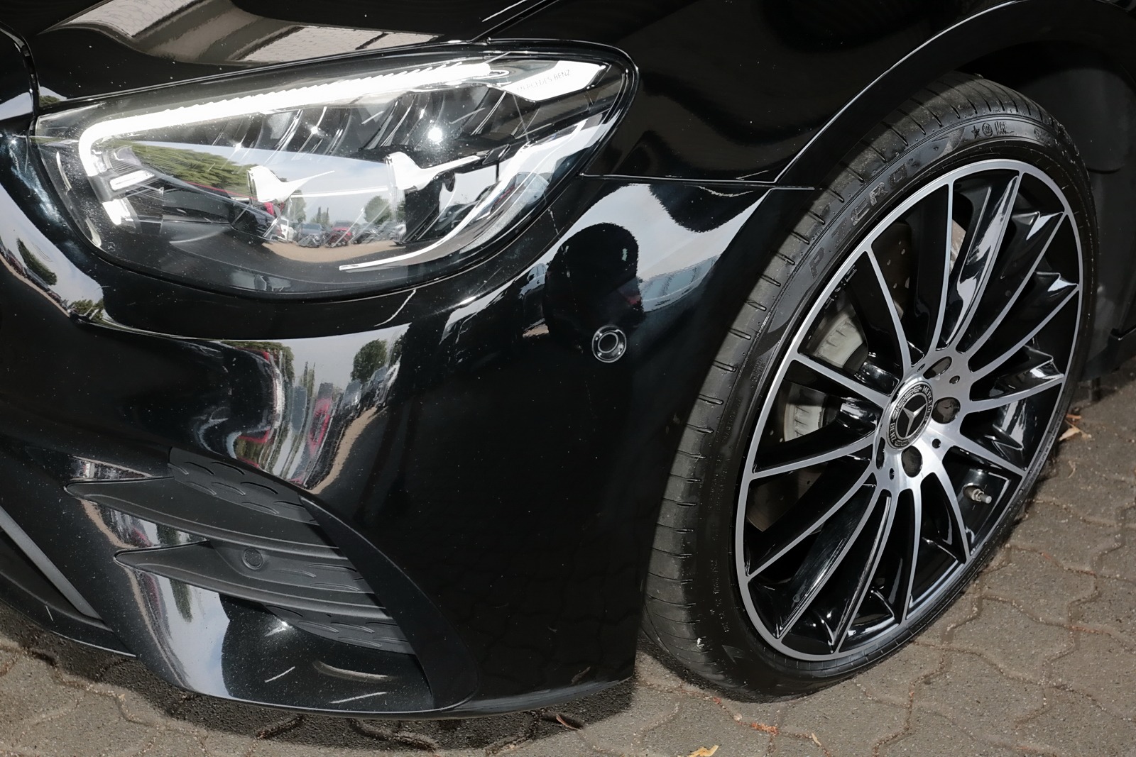 Mercedes-Benz E 400 d 4M T AMG Smartph+Night+360°+LED+AHK+MBUX 
