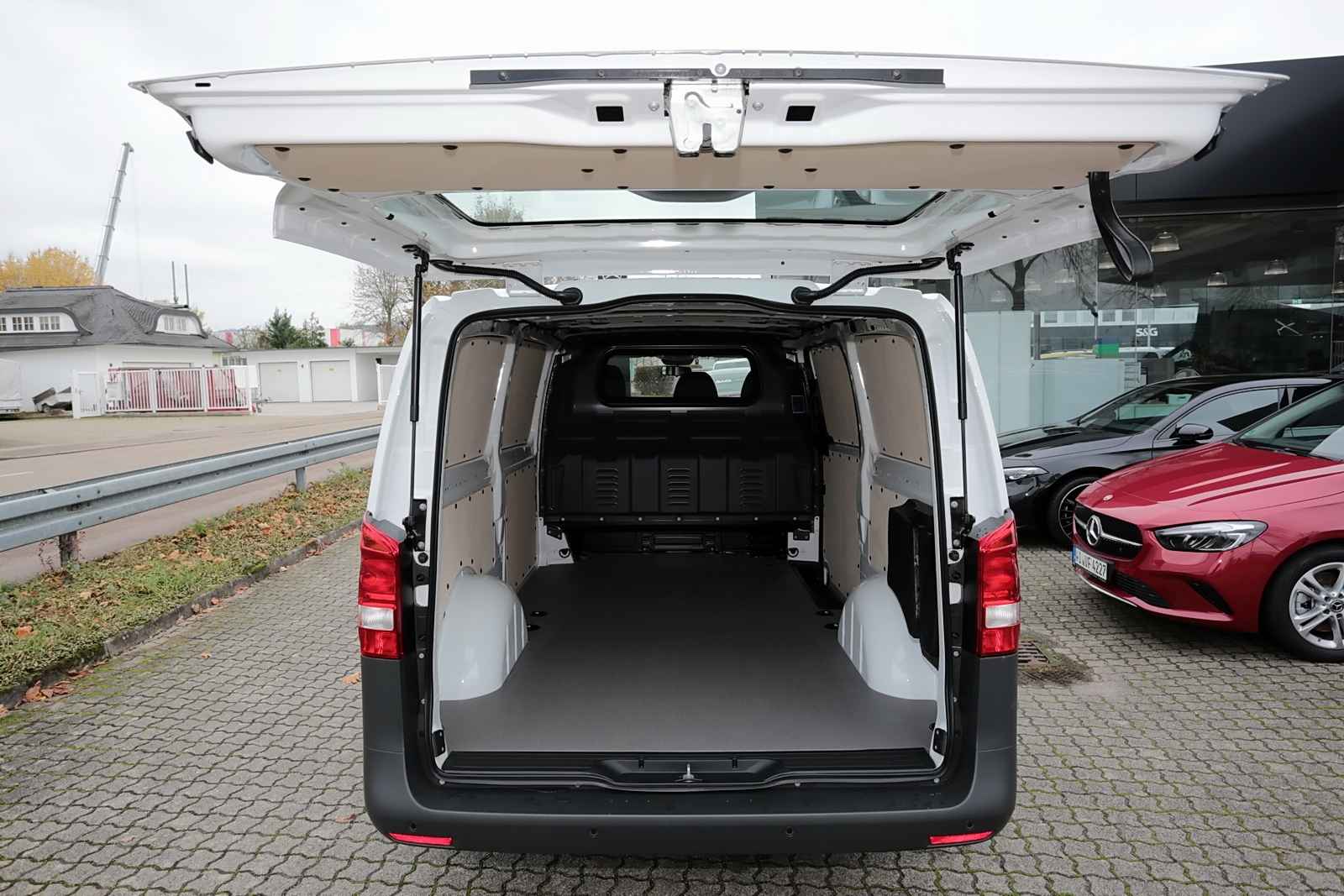 Mercedes-Benz Vito 116 Kasten 3430 RüKam+AHK+Audio40+Holzfußb. 