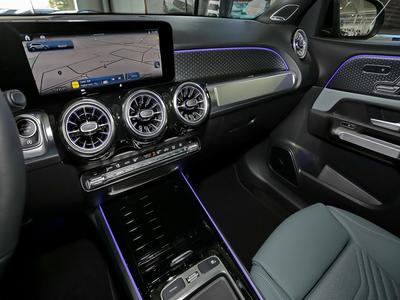 Mercedes-Benz GLB 200 PROGRESSIVE Night+MBUX+360°+Pano+AHK+LED 