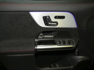 Mercedes-Benz GLA 220 4M AMG MBUX+RüKam+Pano+AHK+LED+19