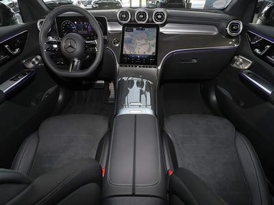 Mercedes-Benz GLC 300 d 4M AMG Standhz.+DIG-LED+Pano+AHK+Distr 