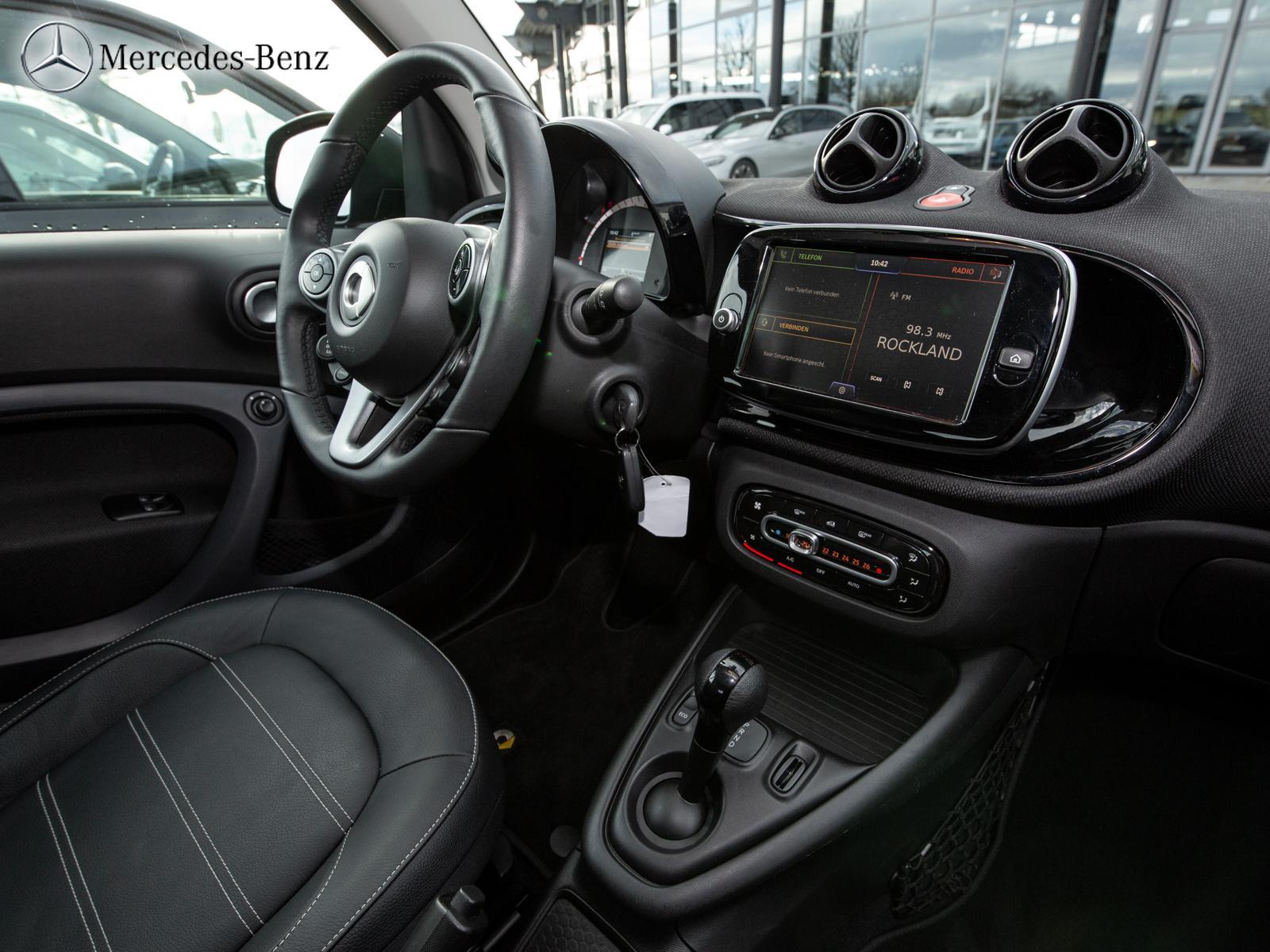 Smart ForTwo EQ RüKam+Sitzhzg.+Pano+16+Smartph. 