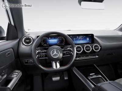 Mercedes-Benz GLA 180 AMG Night+MBUX+RüKam+M-LED+19