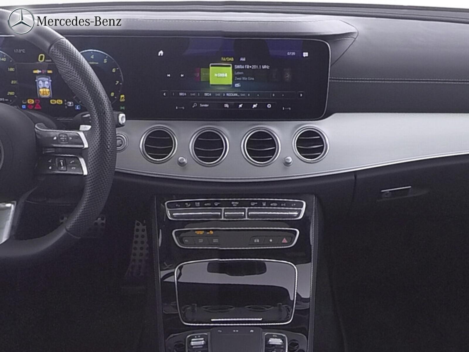 Mercedes-Benz E 450 4MATIC T AMG MBUX+LED+Pano+360°+Smartph.+ 