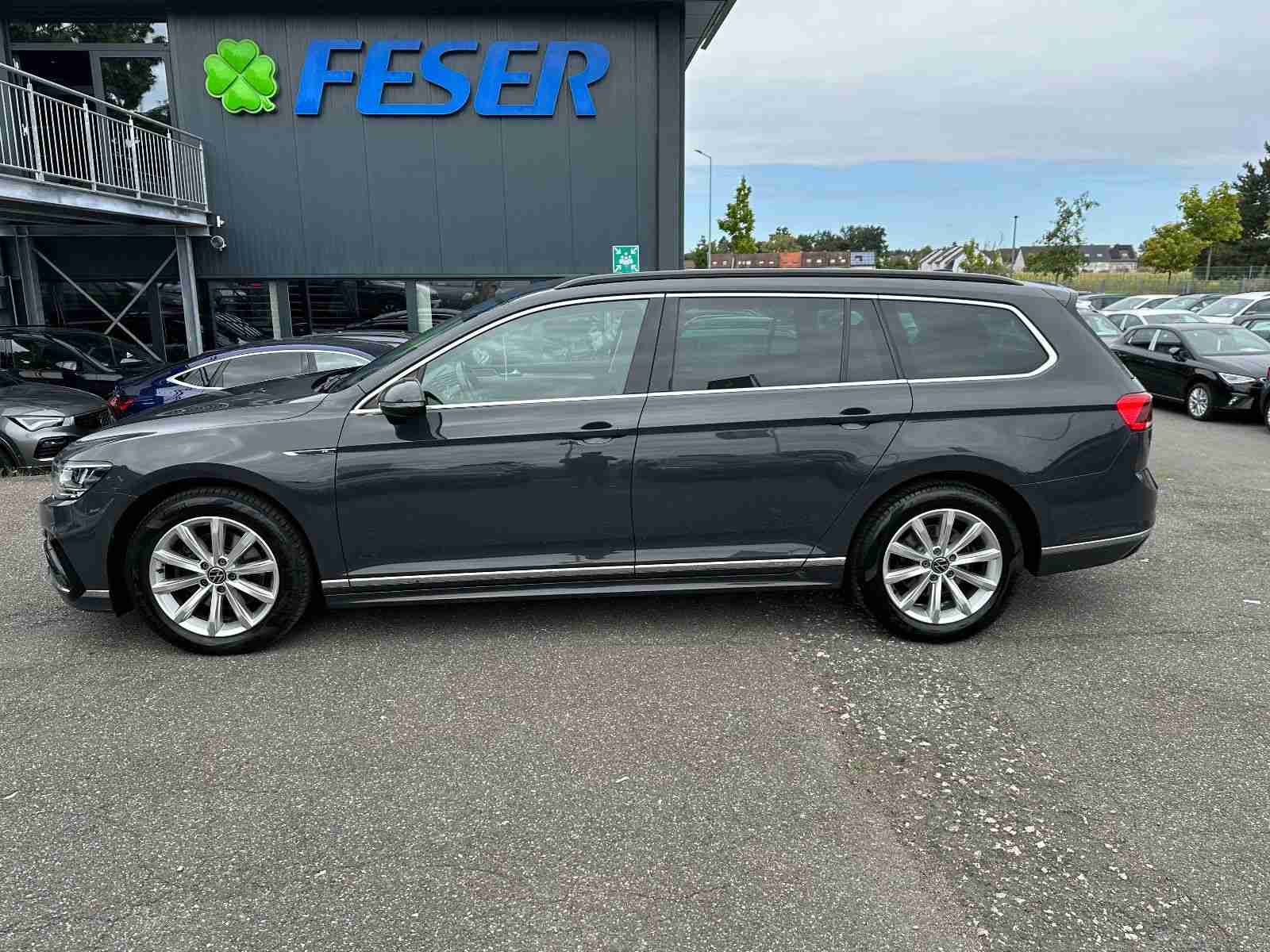 VW Passat Variant Business 2.0 TDI R line KAMERA 