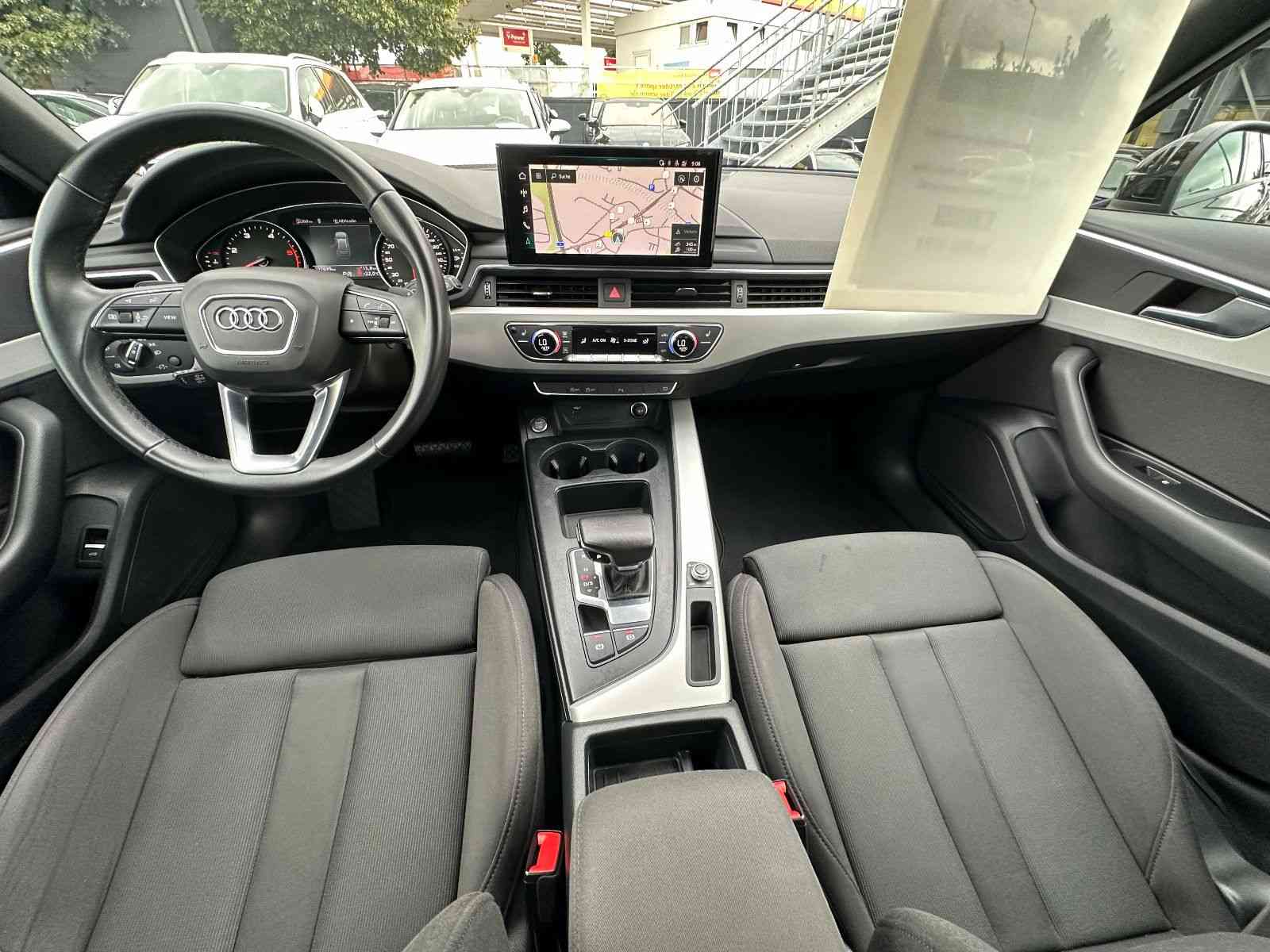 Audi A4 Av. 35 TDI S line ACC LED KAMERA 