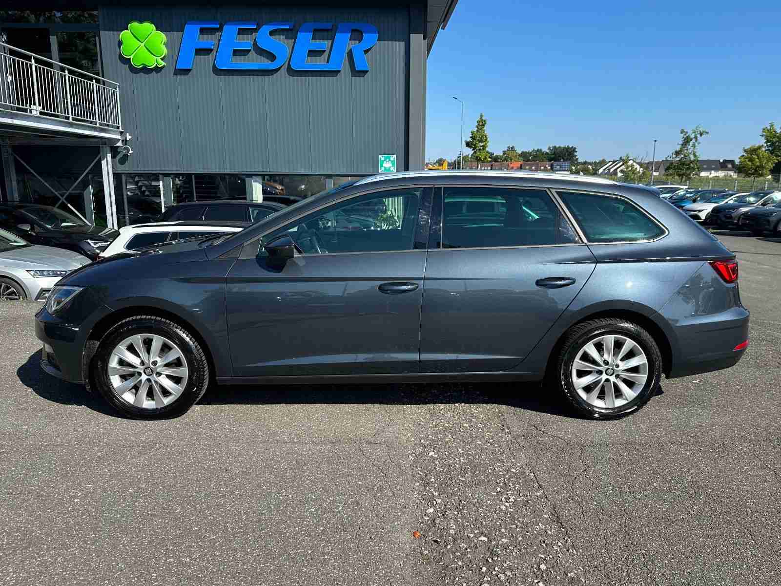 Seat Leon ST 1.6 TDI Style APP LED NAVI ACC 