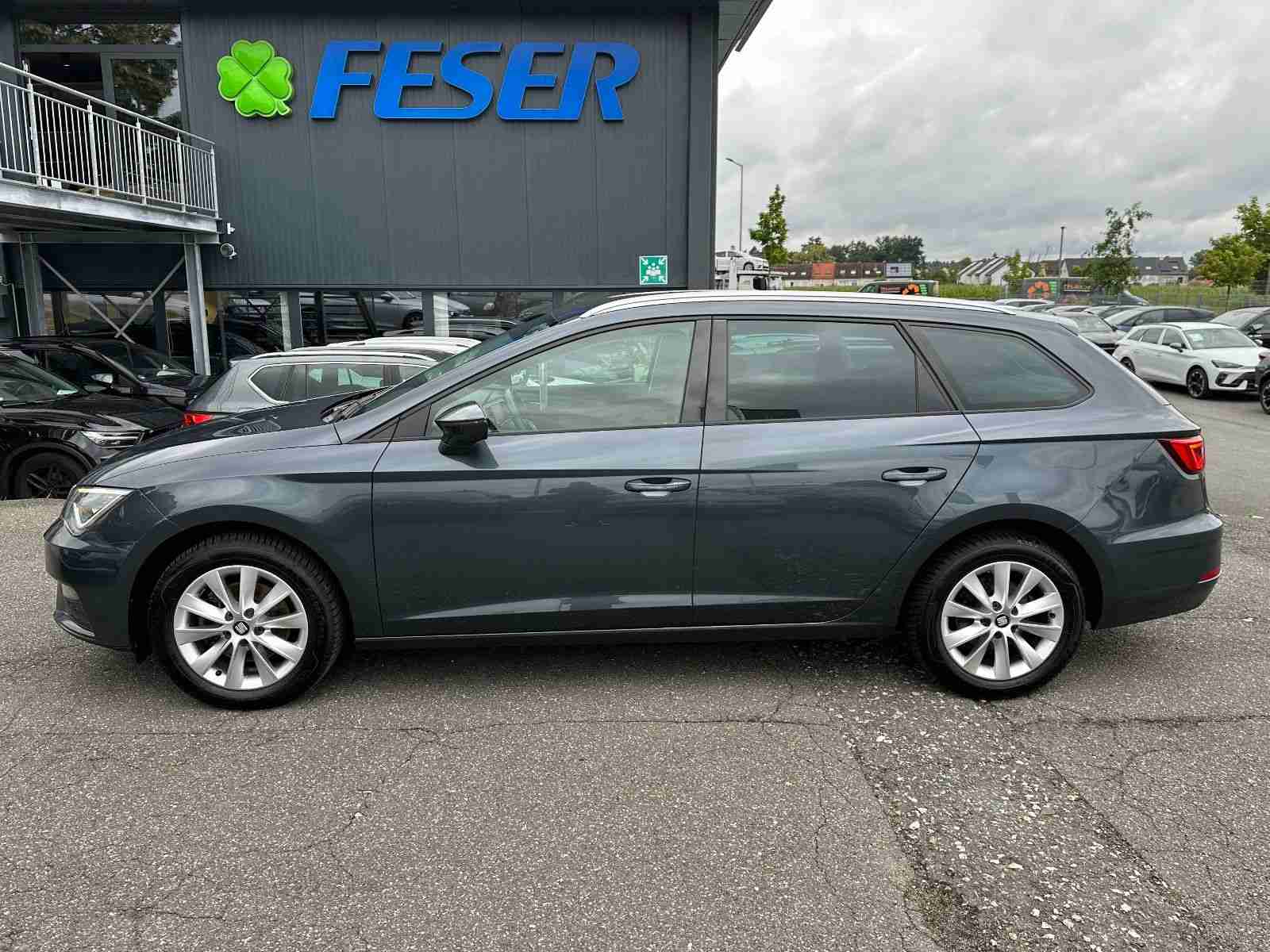 Seat Leon 1.6 TDI ST Style APP ACC LED 