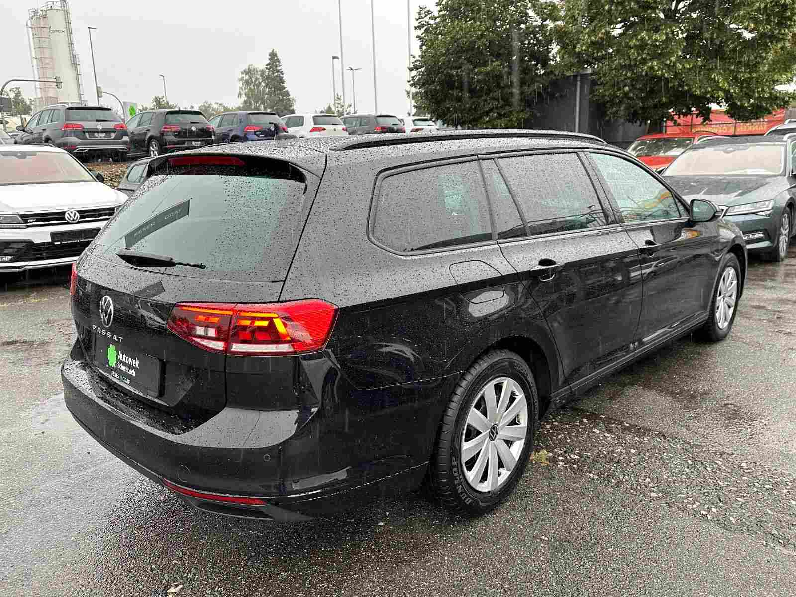 VW Passat Variant 2.0 TDI DSG Basis AHK NAVI KAMERA 