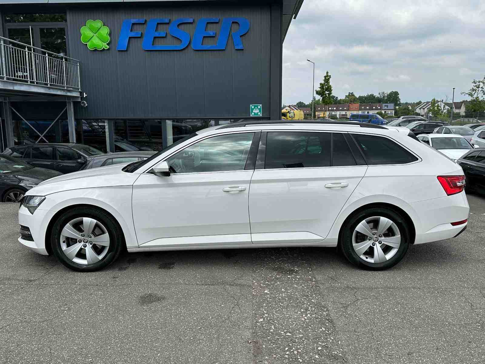 Skoda Superb Combi 2.0 TDI4x4 NAVI STANDH. VIRTUAL AHK 