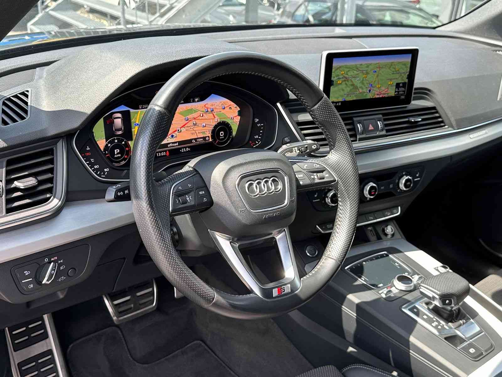 Audi Q5 S Line 3.0TDI qu. NAVI XENON KAMERA VIRTUAL 