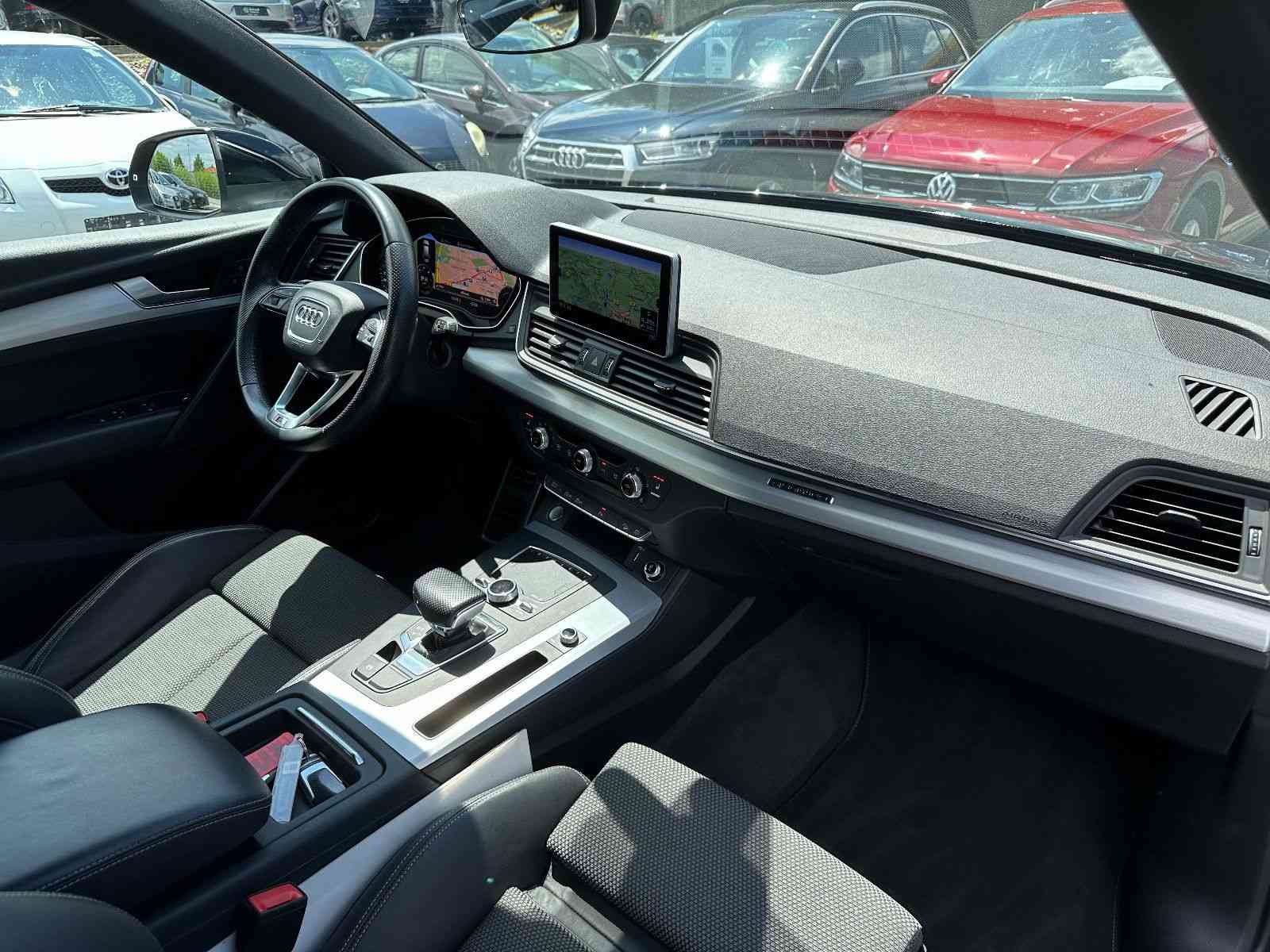 Audi Q5 S Line 3.0TDI qu. NAVI XENON KAMERA VIRTUAL 
