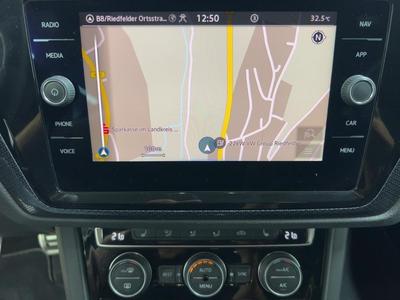 VW Touran TDI UNITED NAVI+APP+PDC+SHZ+ALU 