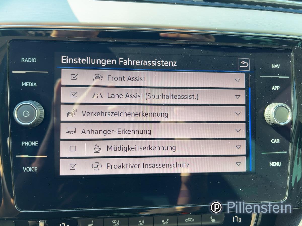VW Passat Variant TDI DSG ELEGANCE MATRIX+AHK+RFK+eHK 