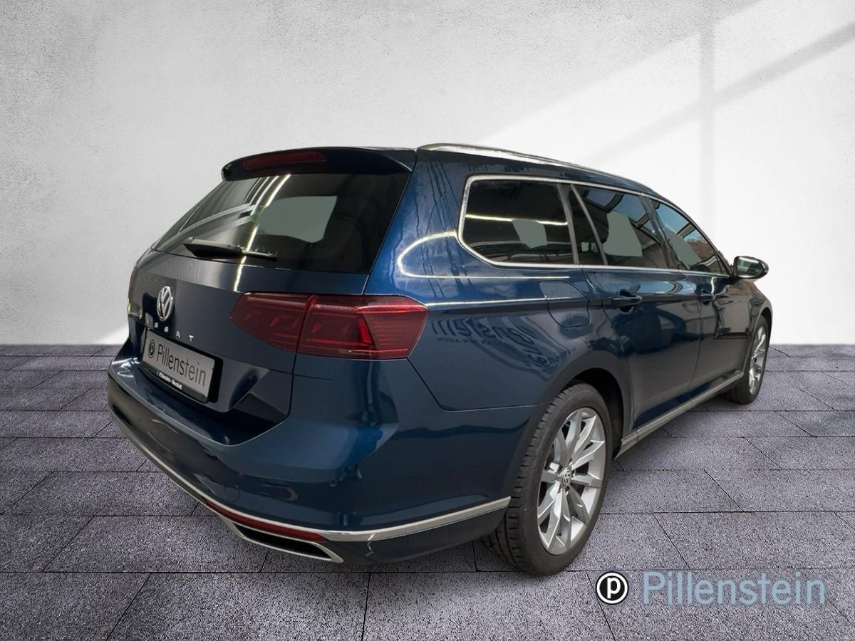 VW Passat Variant TSI DSG ELEGANCE NAVI+STDHZG+18