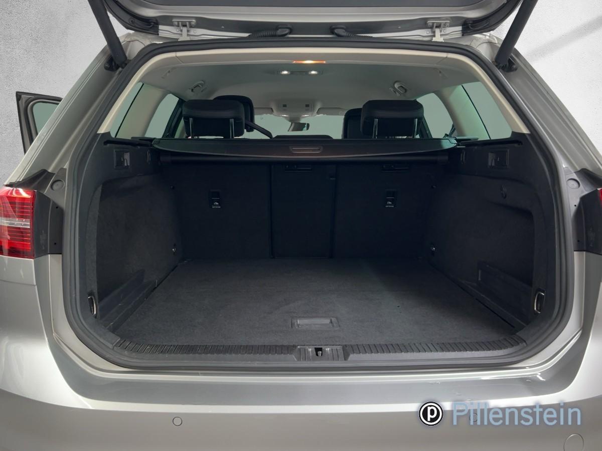 VW Passat Variant TDI DSG HIGHLINE NAVI+LED+DAB+eHkl+18