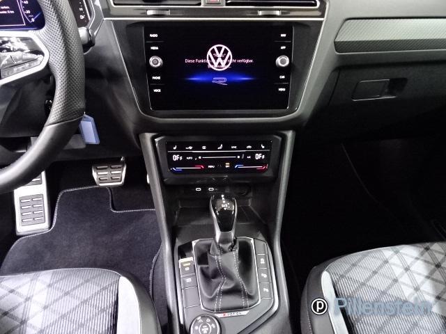 VW Tiguan TDI DSG R-LINE/BLACK NAVI+AHK+MATRIX+ACC+RFK+19