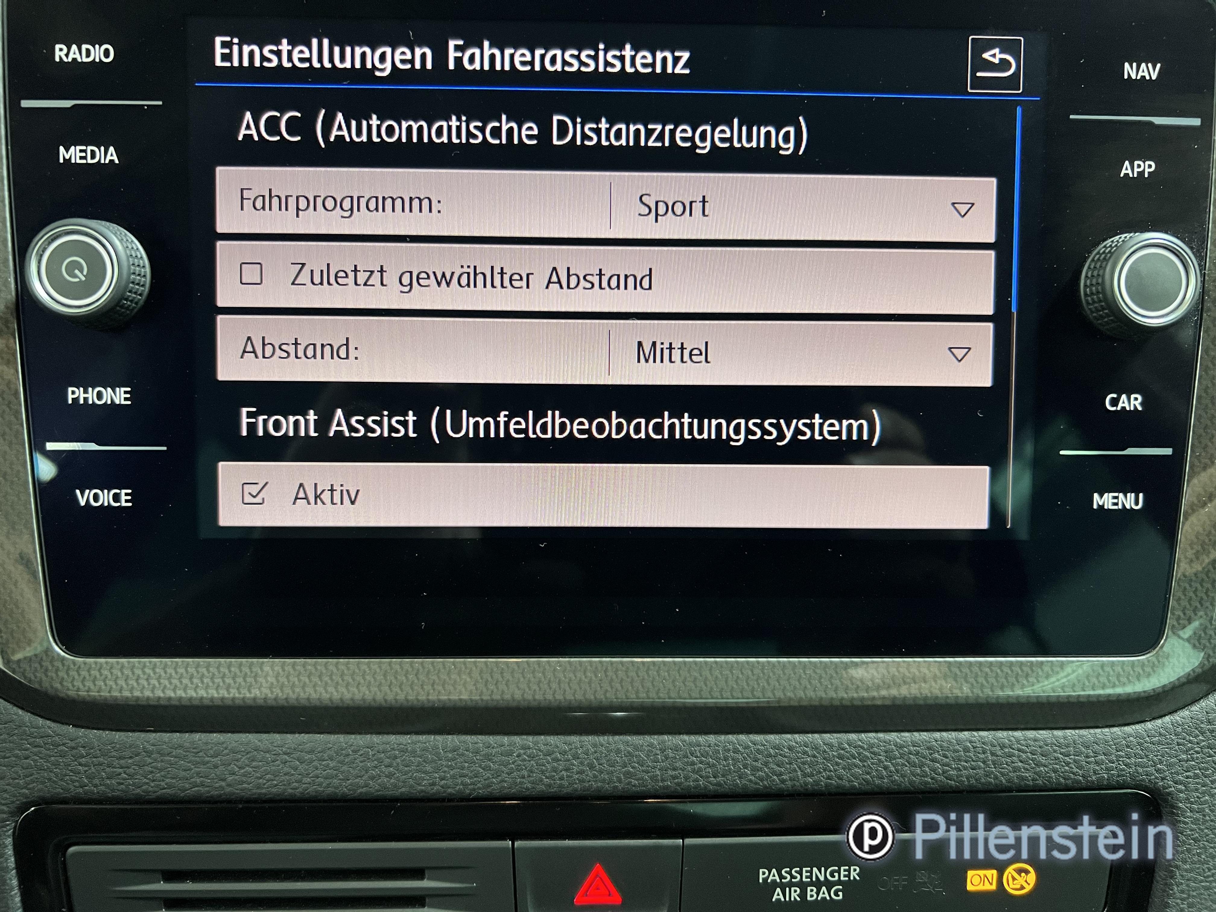 VW Golf Sportsvan TDI NAVI+AHK+ACC+LED+SHZ+PDC+17