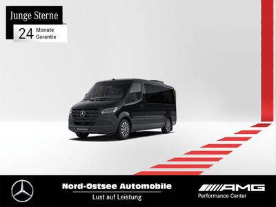 Mercedes-Benz Sprinter large view * Cliquez sur l'image pour l'agrandir *