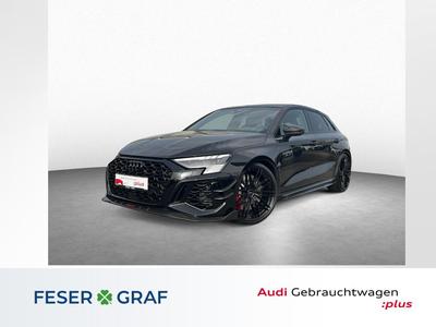 Audi RS3 large view * Cliquez sur l'image pour l'agrandir *