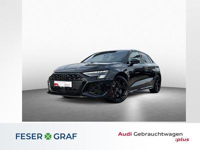 Audi RS3 large view * Cliquez sur l'image pour l'agrandir *
